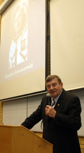 hermaszewski_w.jpg