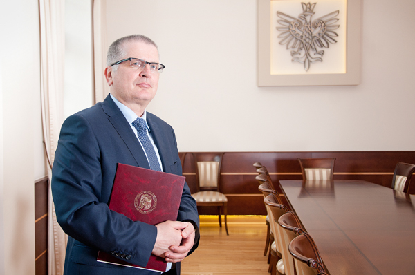 profesor adam szewczuk prorektor do spraw rozwoju uniwersytetu przyrodniczego we wrocławiu