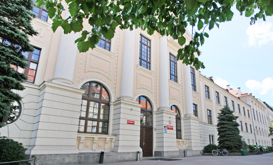 uniwersytet przyrodniczy we wrocławiu - gmach główny