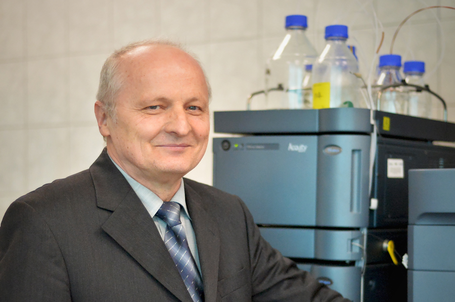 Prof. Jan Oszmiański: – Polifenole wyznaczyły całą moją drogę naukową