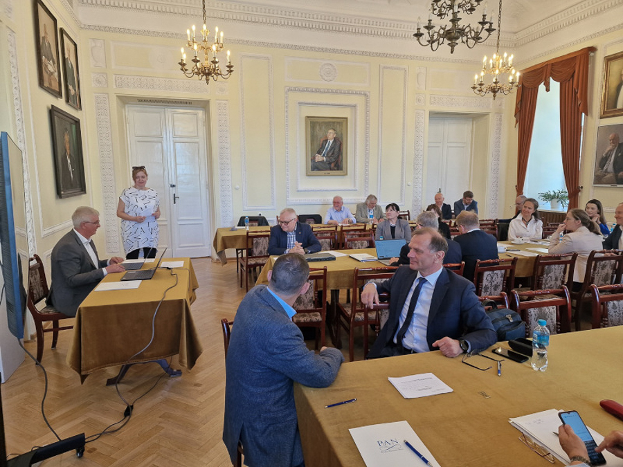 Posiedzenie Komitetu Geodezji PAN, podczas którego na przewodniczącego wybrano prof. Jarosława Bosego 
