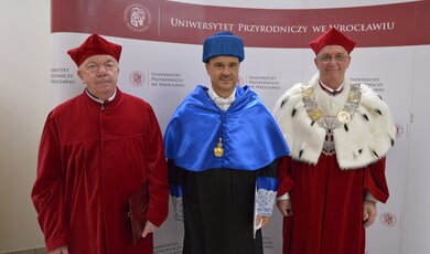 Były rektor UPWr profesor Tadeusz Trziszka doktor Honoris causa Carbonell Barrachina i Rektor UPWr profesor Jarosław Bosy