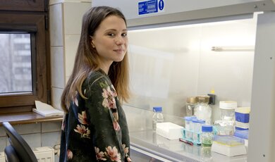 Adrianna Aleksandrowicz, obecnie doktorantka UPWr, z dyplomem za zajęcie 3 miejsca w konkursie Agroabsolwent na najlepsze prace magisterskie